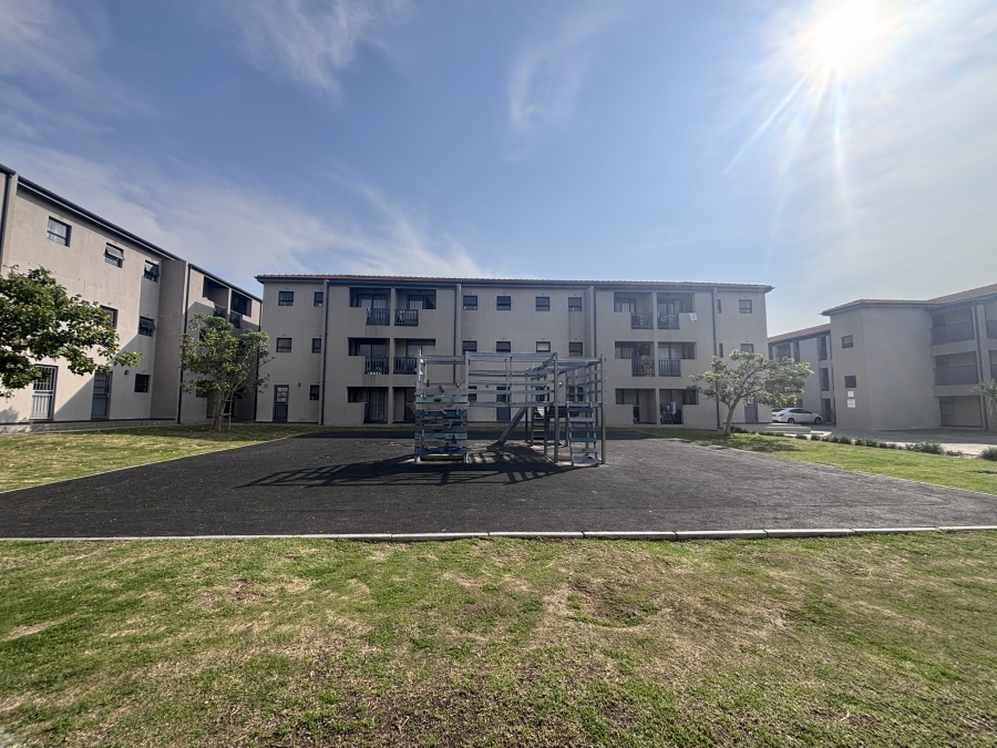 2 Bedroom Property for Sale in Parklands Western Cape